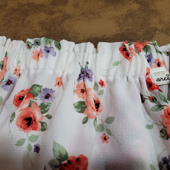 Marci Floral Blouse - Picture 2 of 5